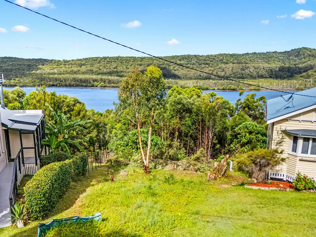 Russell Island 1,543 m² Land with Stunning Views + House plans
