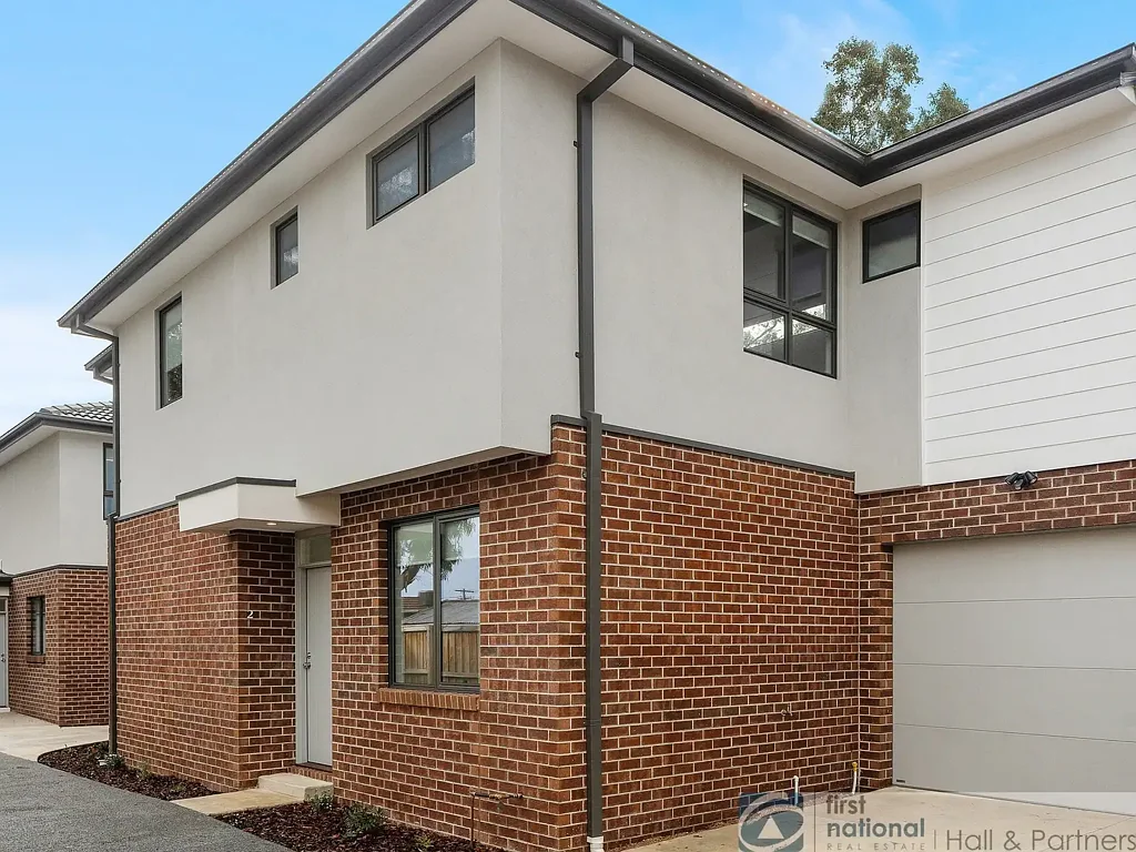 Brand New Townhouse – comes with everything you want!