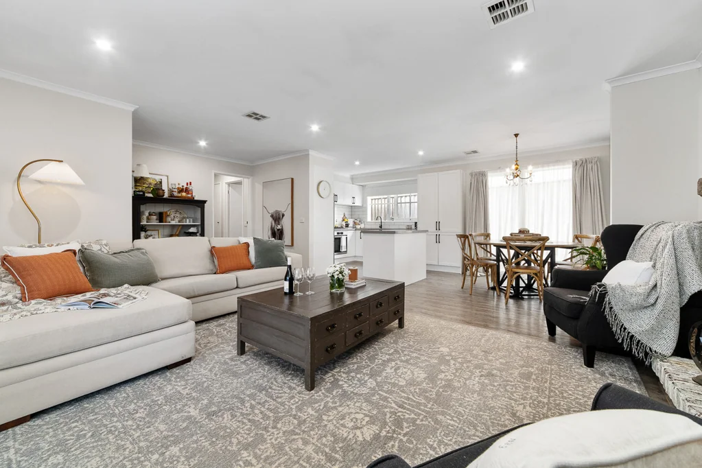 5 Arthur Court, Skye, VIC 3977