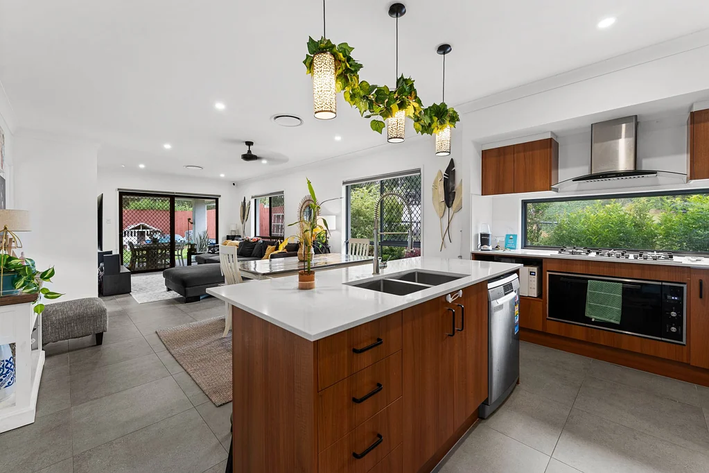 27 Booth Street, Redbank, QLD 4301