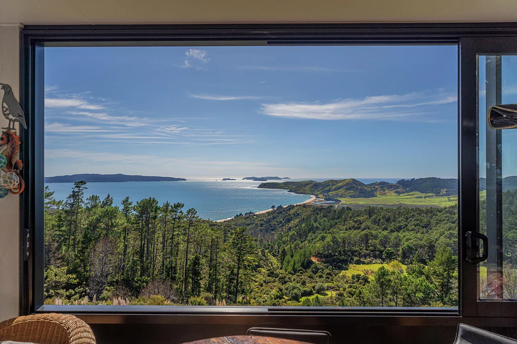 Kuaotunu 4Zimmer Elevated Coastal Entertainer with Stunning Views
