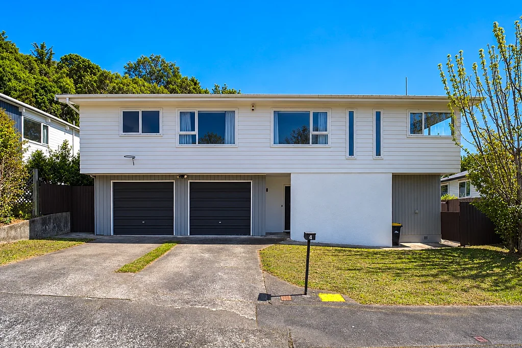 Tawa 4Kwarto Spacious Family Home in Sought-After Redwood