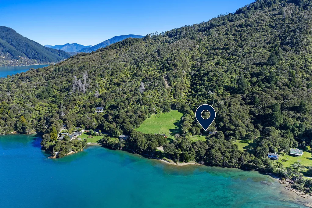 Raetihi  Natural beauty abounds in the Kenepuru Sound