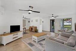 170 K P McGrath Drive, Elanora