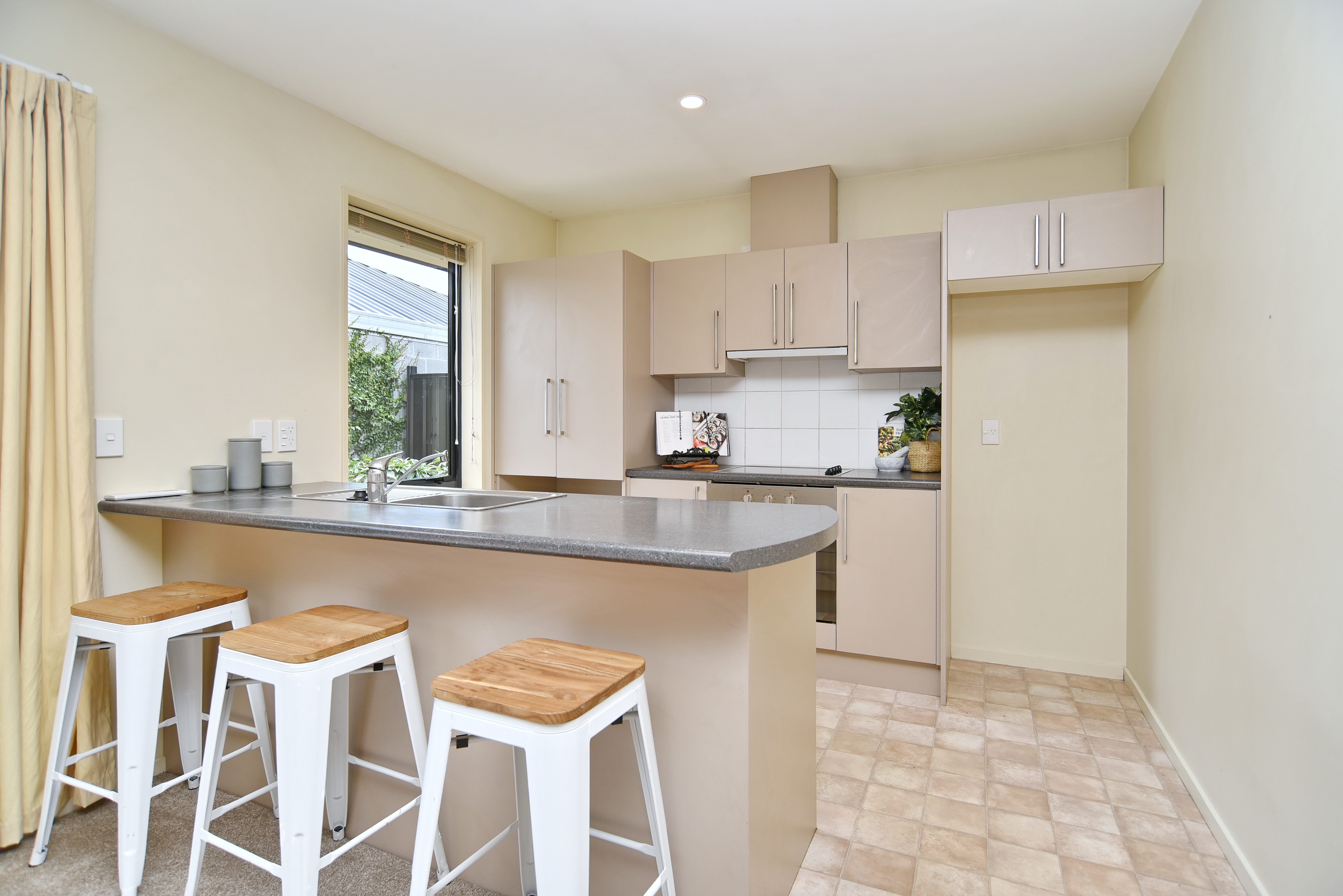 2/123 Sawyers Arms Road, Northcote, Christchurch, 2 rūma, 1 rūma horoi