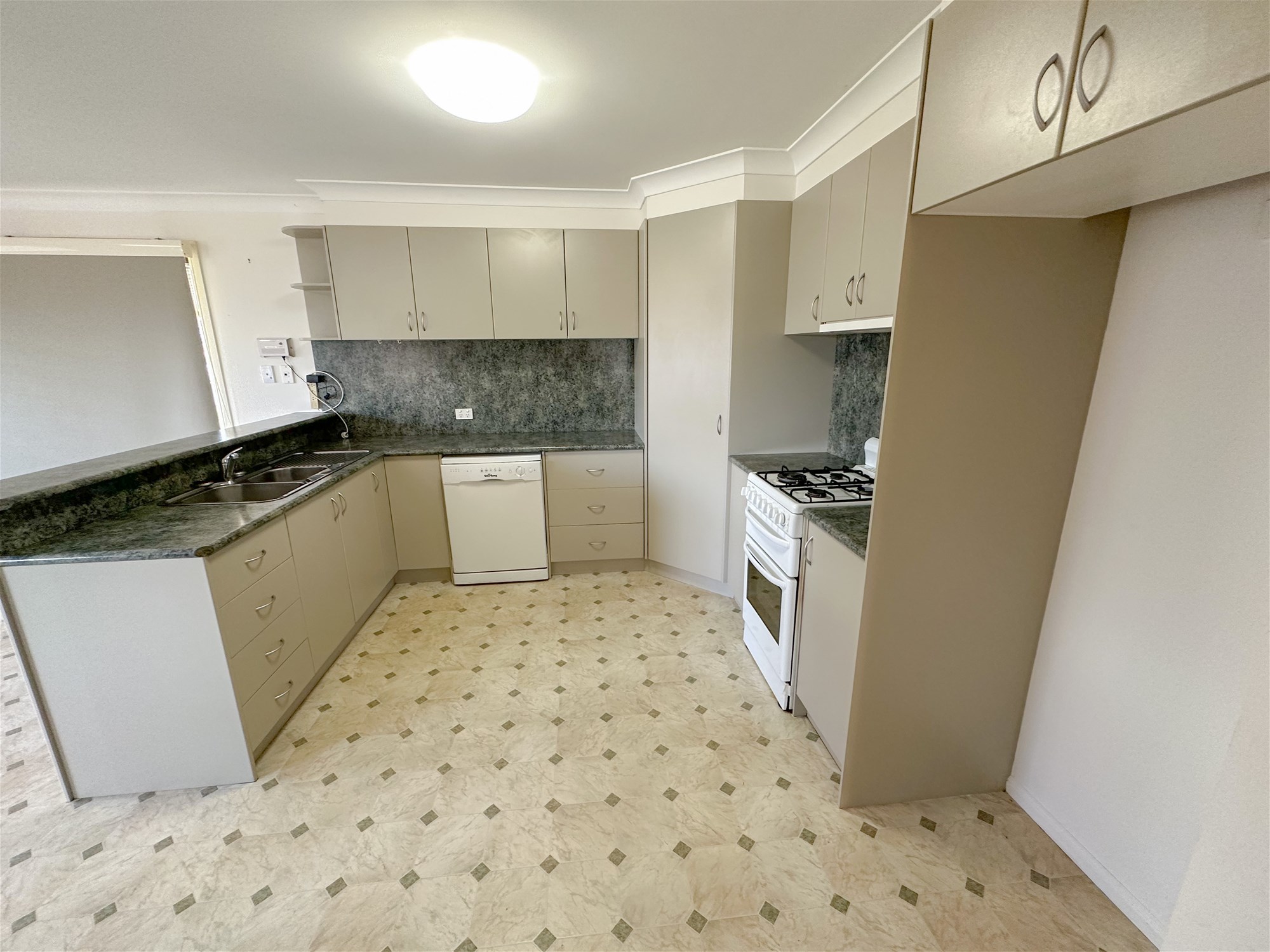 4 SOFIA LANE, APPLETHORPE QLD 4378, 0 habitaciones, 0 baños, House