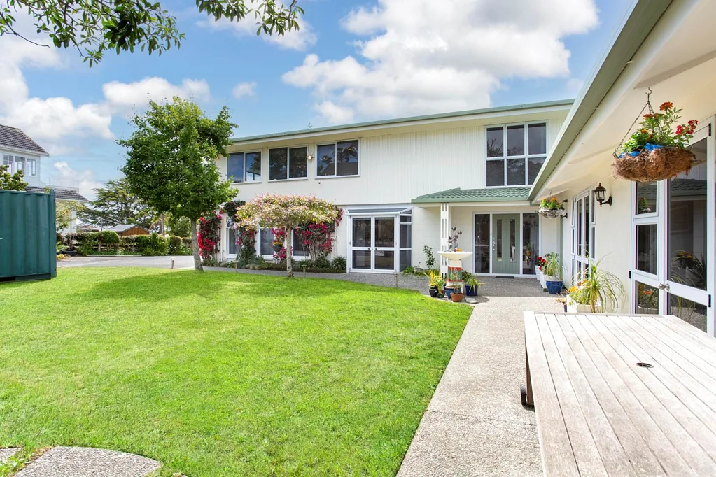 353 East Coast Road, Mairangi Bay, North Shore City, Auckland