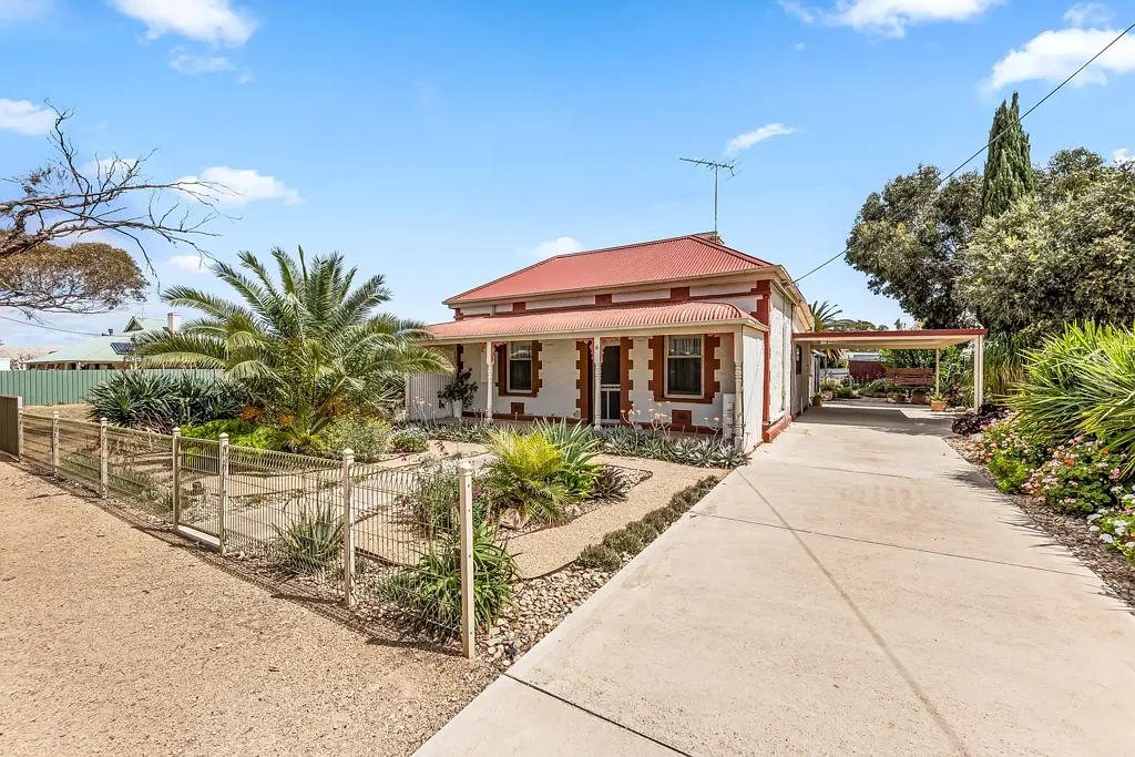 6 South East Terrace, Owen, SA 5460