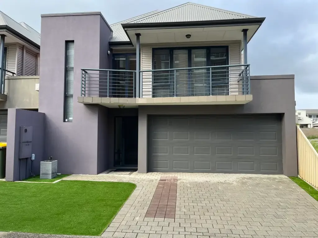 MODERN 2 STOREY TOWNHOUSE NOW AVAILABLE!!