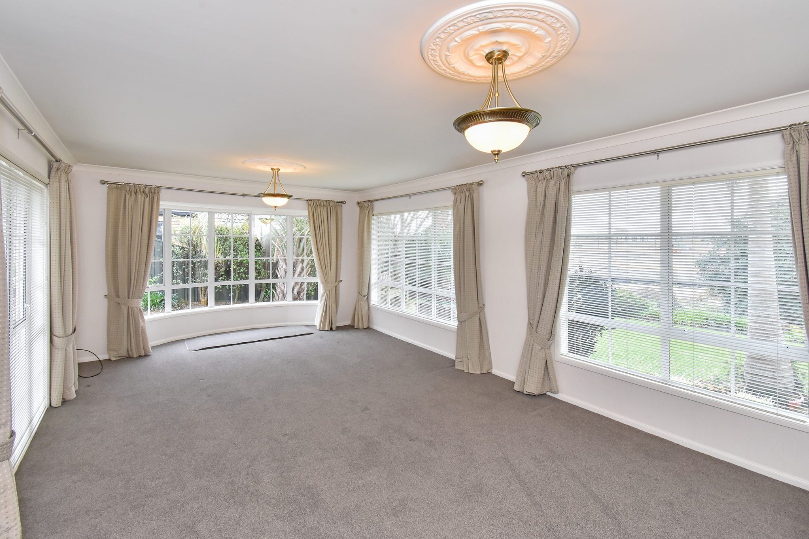 8 Crannich Place, Wattle Downs, Auckland - Manukau, 4 habitaciones, 0 baños