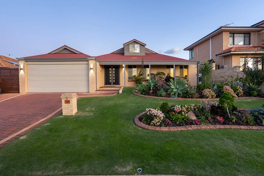 43 Savona Grove, Mindarie, WA 6030