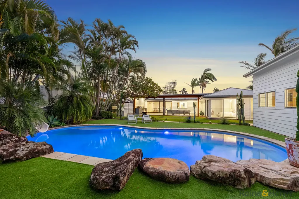 35 Victoria Avenue, Pottsville, NSW 2489