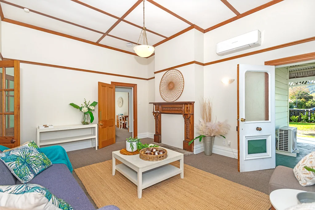 Mangapapa 3ห้องนอน Character villa in prime setting –  home or office