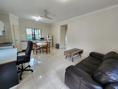 地址保密, Robertson, QLD 4109, 2房, 1浴, Apartment