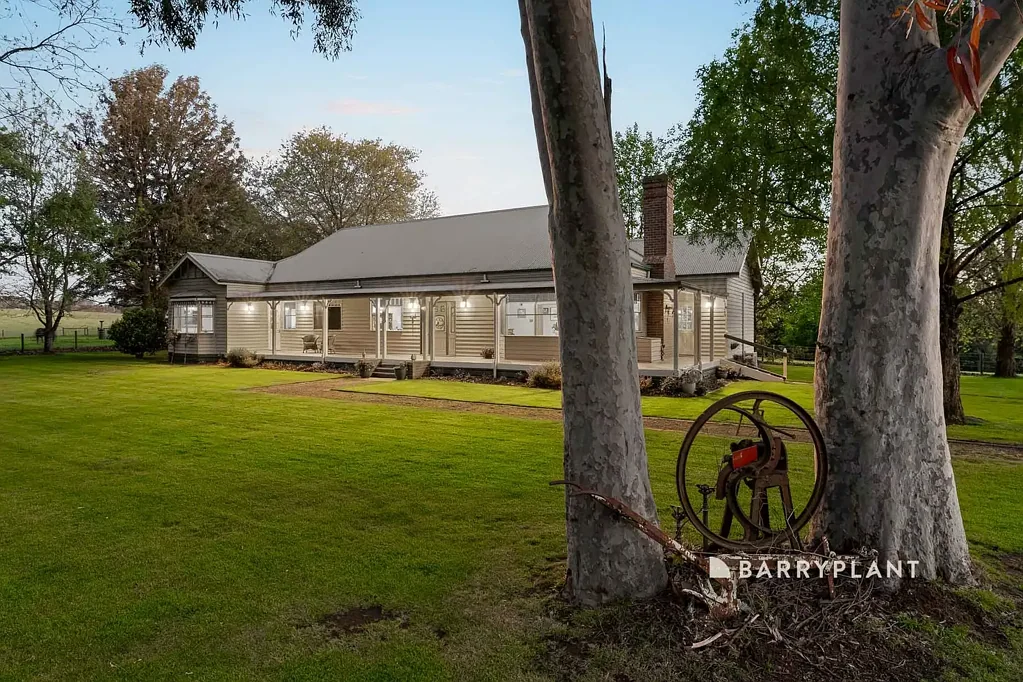 Drouin West 4房  Prestigious Country Estate – 55 Acres of Refined Rural Living in Gippsland