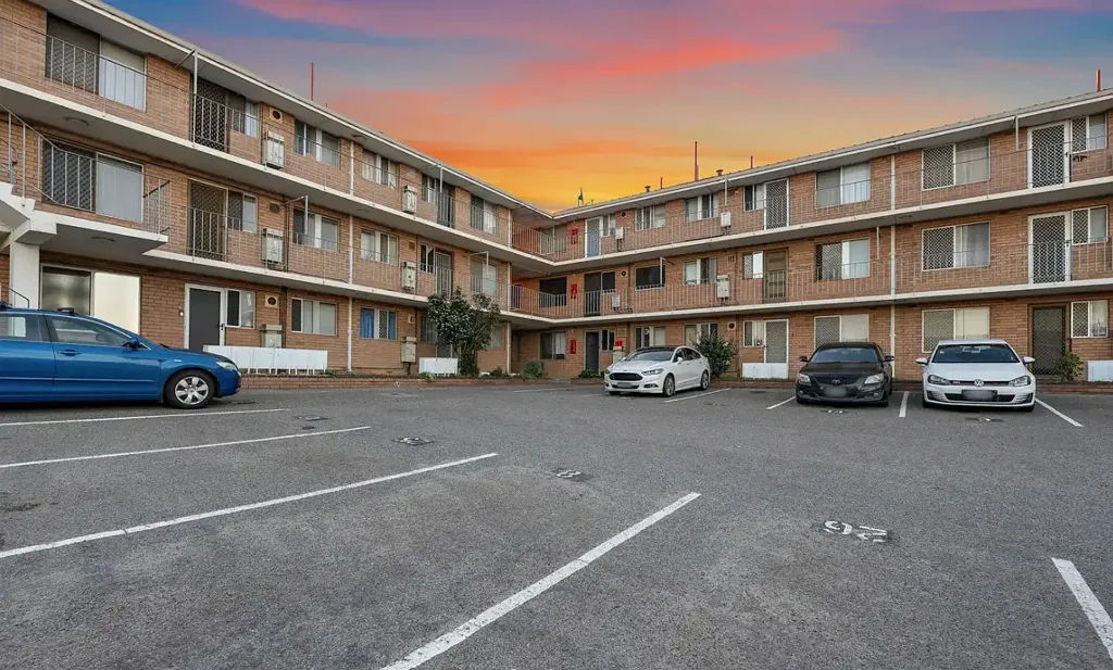 Convenient Spearwood Living