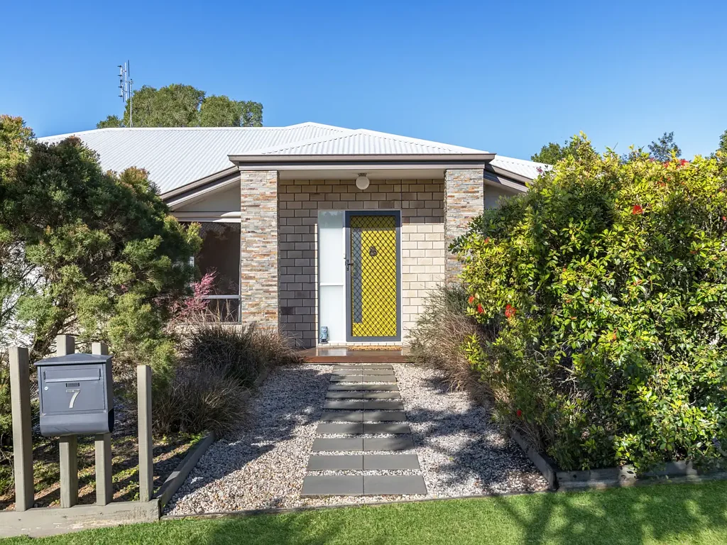 Beerwah 4 Bedroom Spacious Family Living in Pineview Estate!