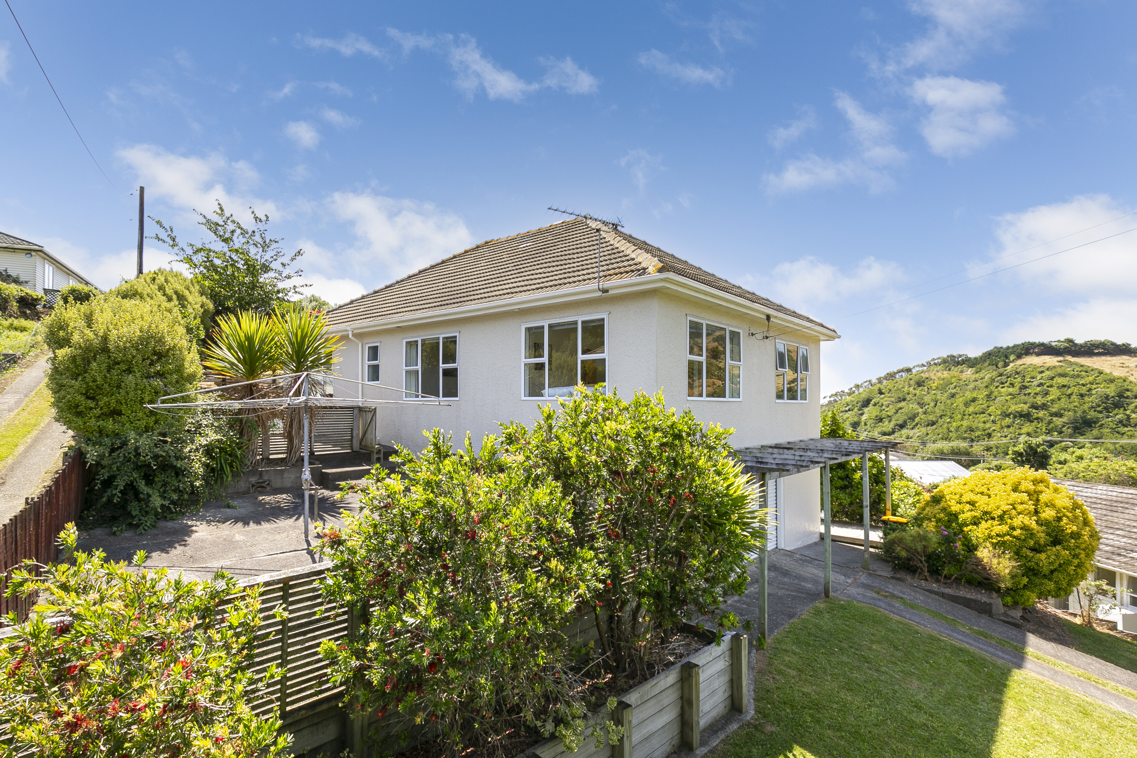 44 Raroa Terrace, Tawa, Wellington, 4部屋, 1バスルーム, House