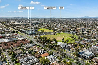Bentleigh East 2Moenga Charming Freestanding Living with Private Outdoor Appeal
