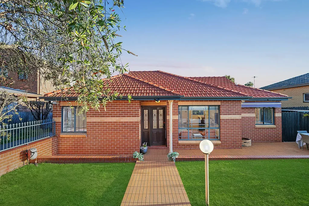 Gladesville 3部屋 Premium lifestyle abode