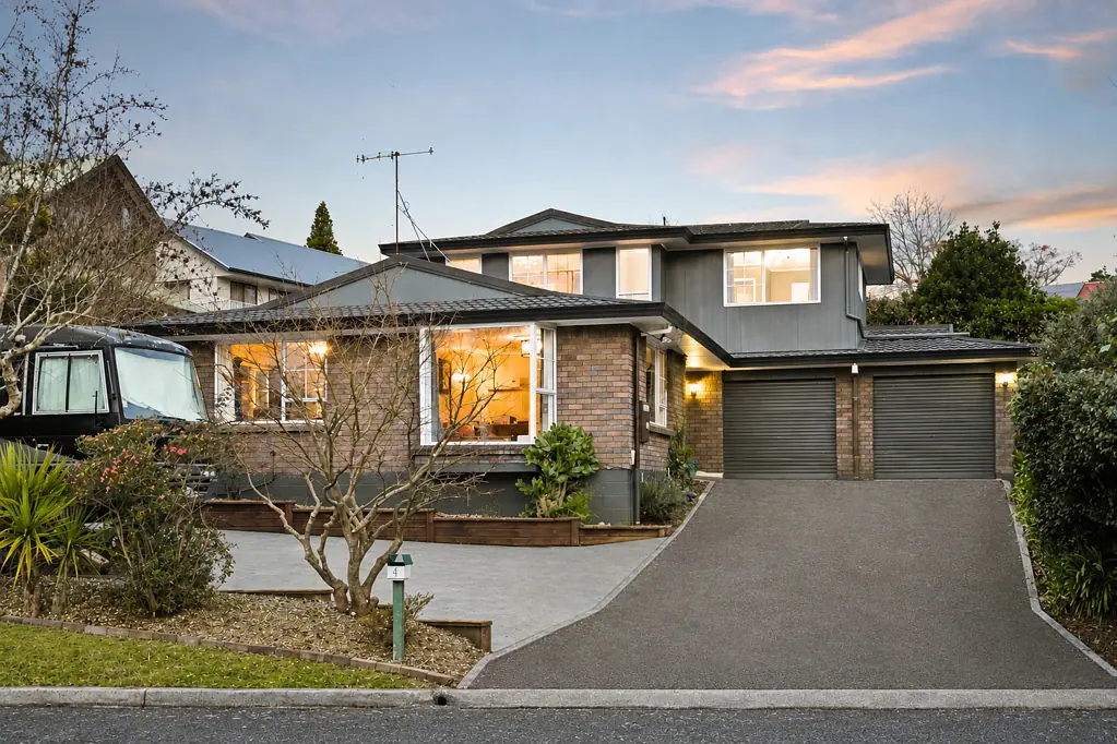 Chartwell 4 Bedroom Flexible Family Living | Hukanui School Zone