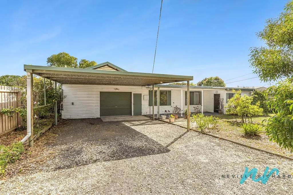 St Leonards 2 Slaapkamer Charming Cottage on an impressive 1,137sqm allotment