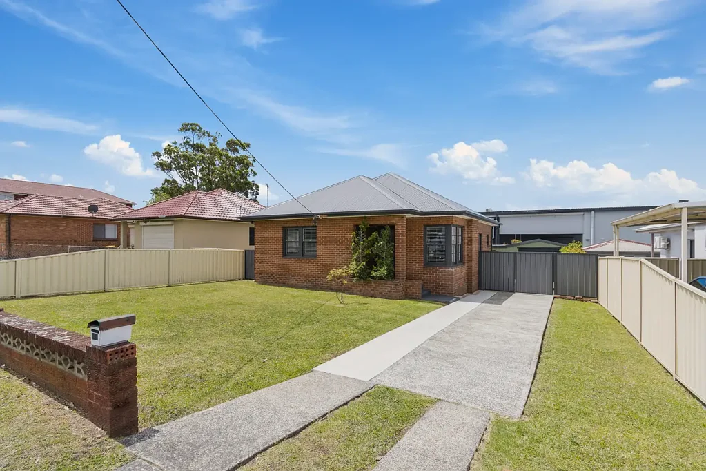13 First Avenue South, Warrawong, NSW 2502