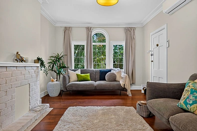 Bayswater 2房  Character, Location, Potential