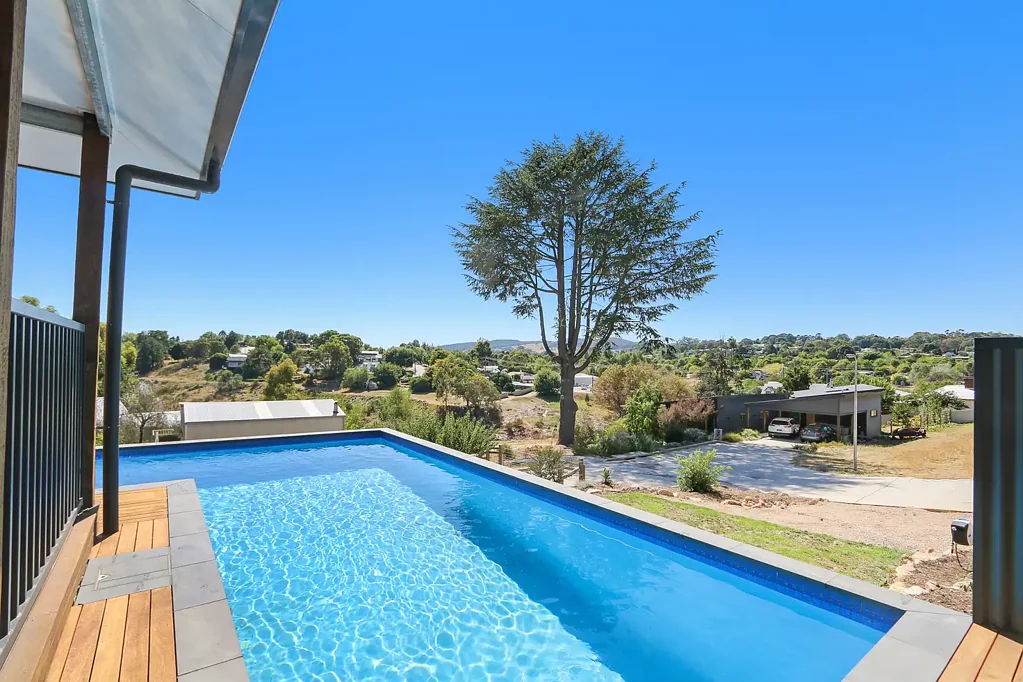 Beechworth 4 Bedroom SOAK UP THE VIEWS