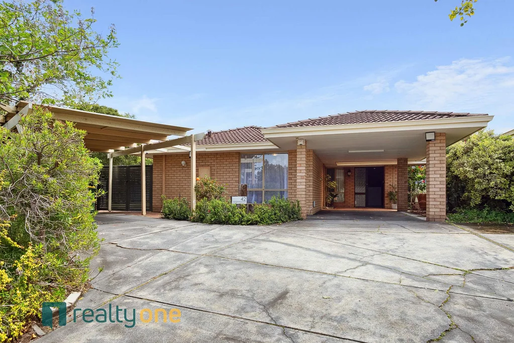 42 Urbahns Crescent, Bateman, WA 6150