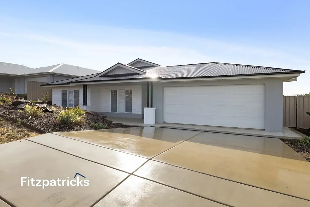 12 Preston Crescent, Lloyd, NSW 2650