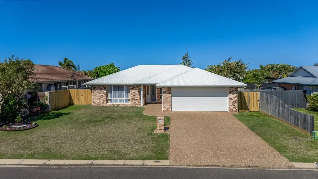 Bargara 3 Slaapkamer CHARMING FAMILY HOME BY THE SEA