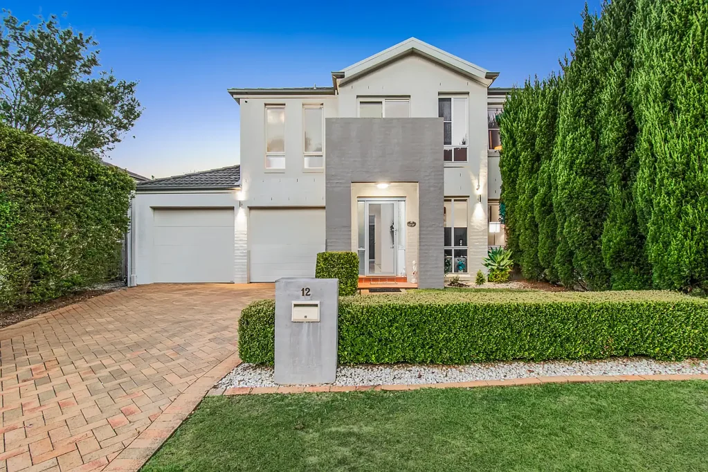 Belrose 3Moenga Charming Family Living in a Quiet Belrose Pocket