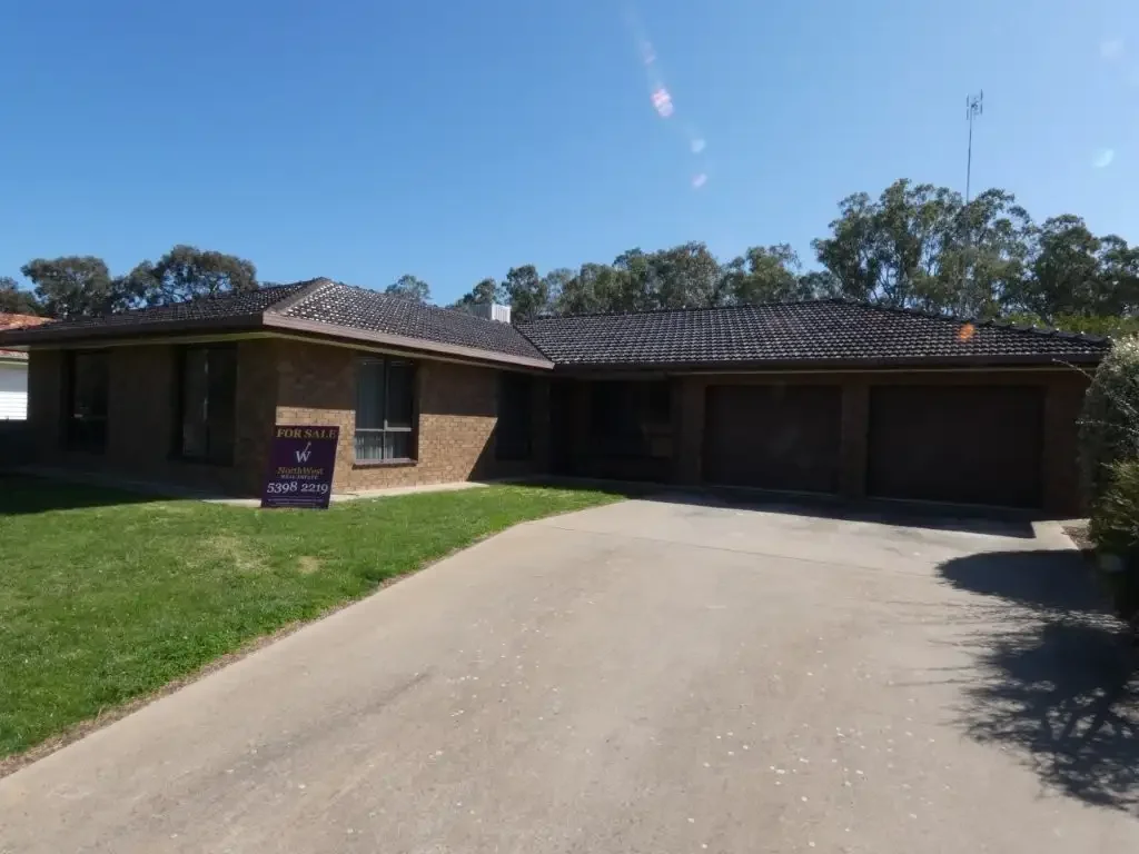 Warracknabeal 3ਬੈੱਡਰੂਮ EXCEPTIONAL HOME