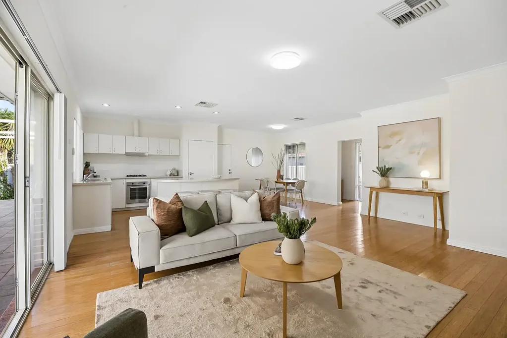 Bayswater 4 Slaapkamer Surprisingly Spacious, Exceptionally Convenient