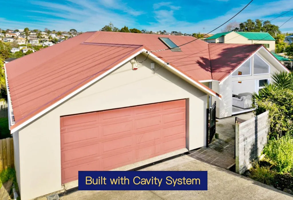 Rothesay Bay 4房 学校对面，步行5分钟至海滩，近咖啡馆/零售区，业主搬迁海外，机不可失！ Across from School, Steps to the Beach