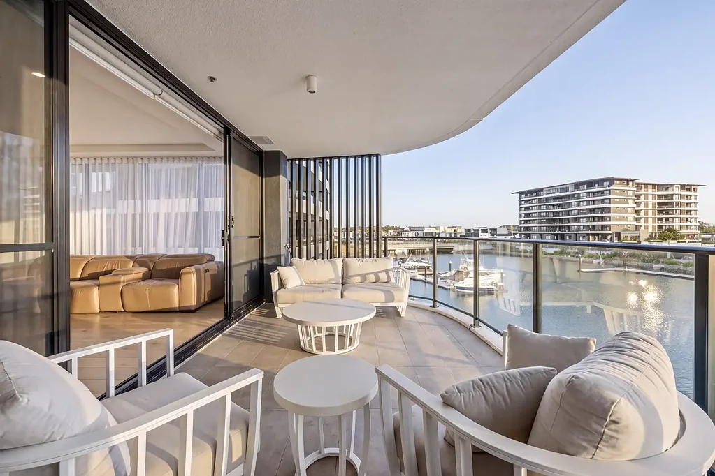 Hope Island 3 Slaapkamer A Rare Opportunity in Athena Quays - Act Before It's Gone