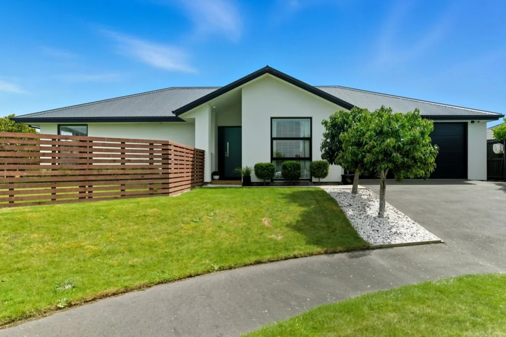 Halswell 3房  Charming Residence in Pristine Halswell Locale!