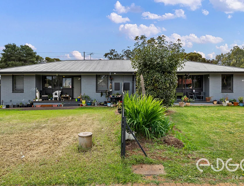 69 & 71 Donnington Road, Elizabeth North, Northern Adelaide, 6房, 2浴, House