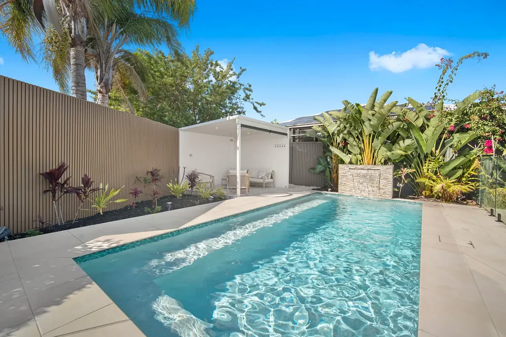 77 Oxley Drive, Paradise Point, QLD 4216
