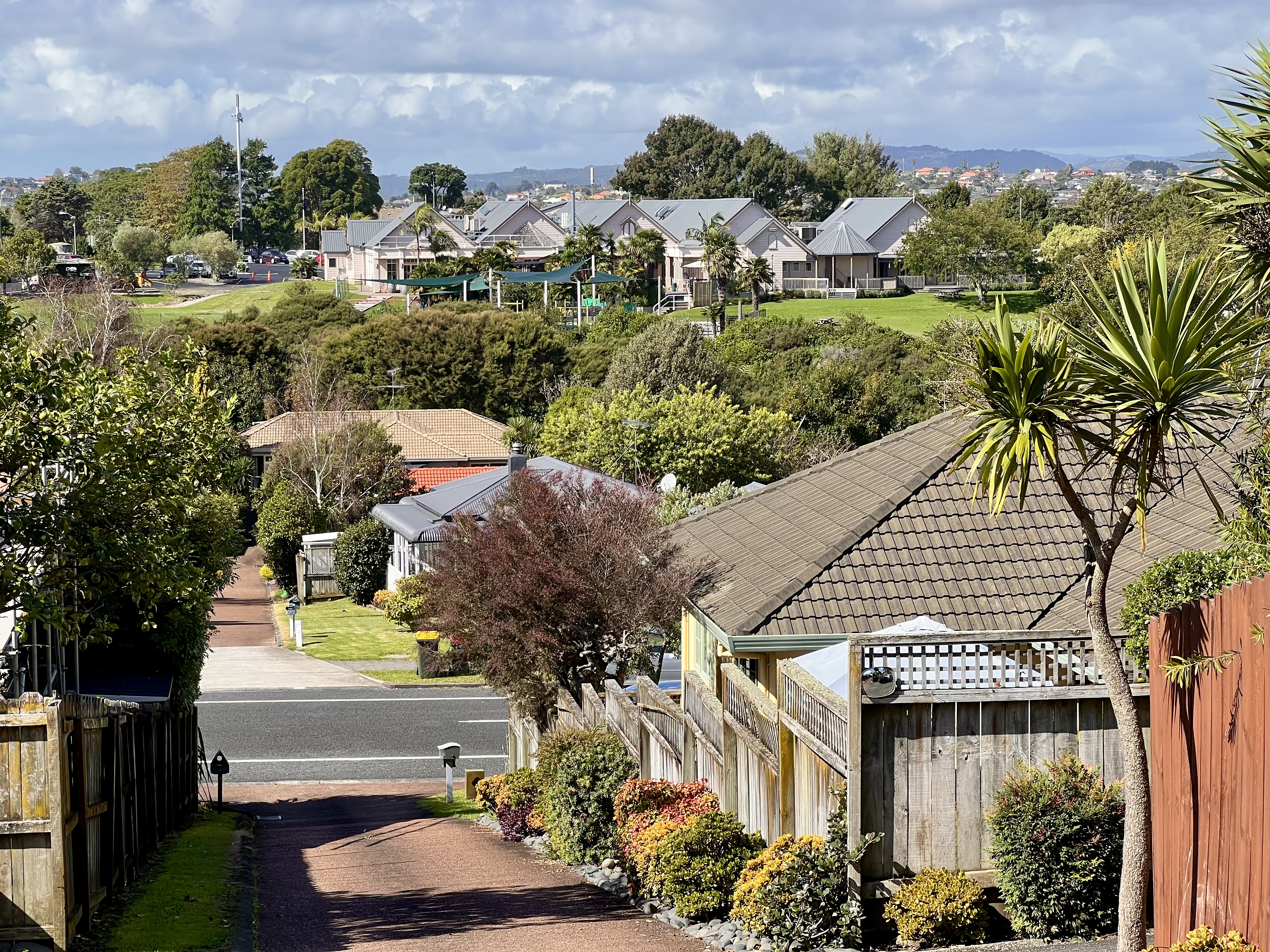 2/74 Gosford Drive, Botany Downs, Auckland - Manukau, 3 غرف, 0 حمامات