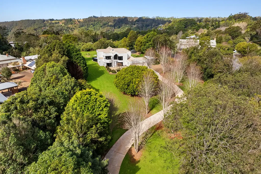Tamborine Mountain 5침실 Tamborine Mountain Acreage Estate with Space, Privacy & Dual Living Potential