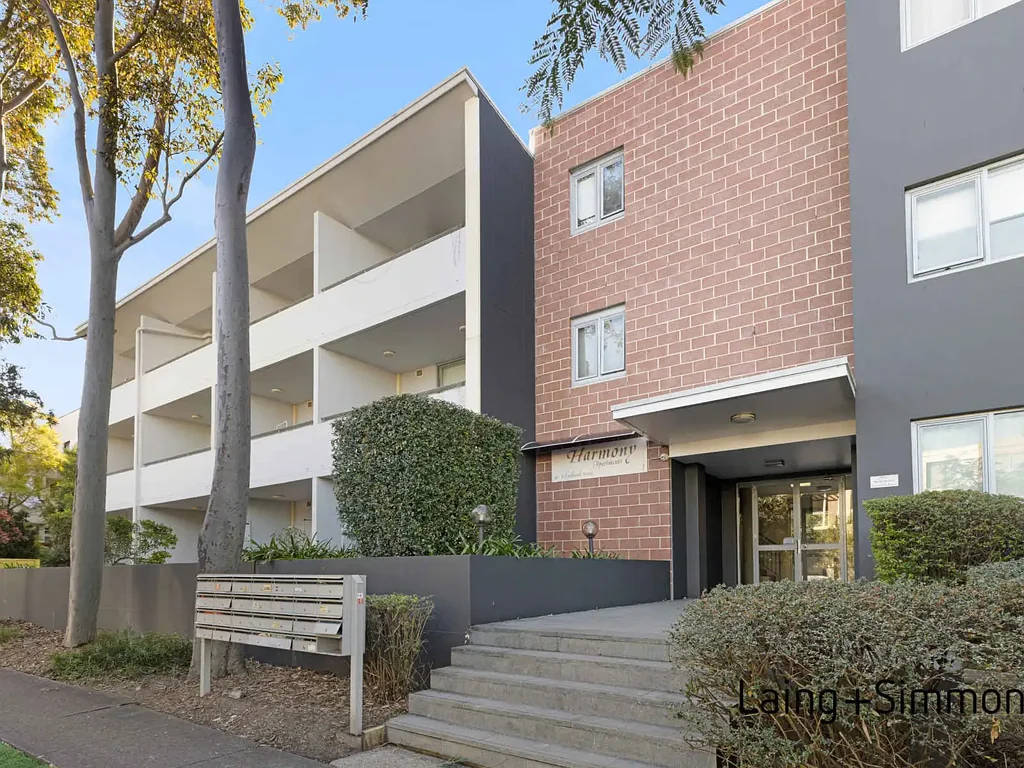 Westmead 2 Bedroom Spacious Two-Level Apartment in Prime Westmead Location