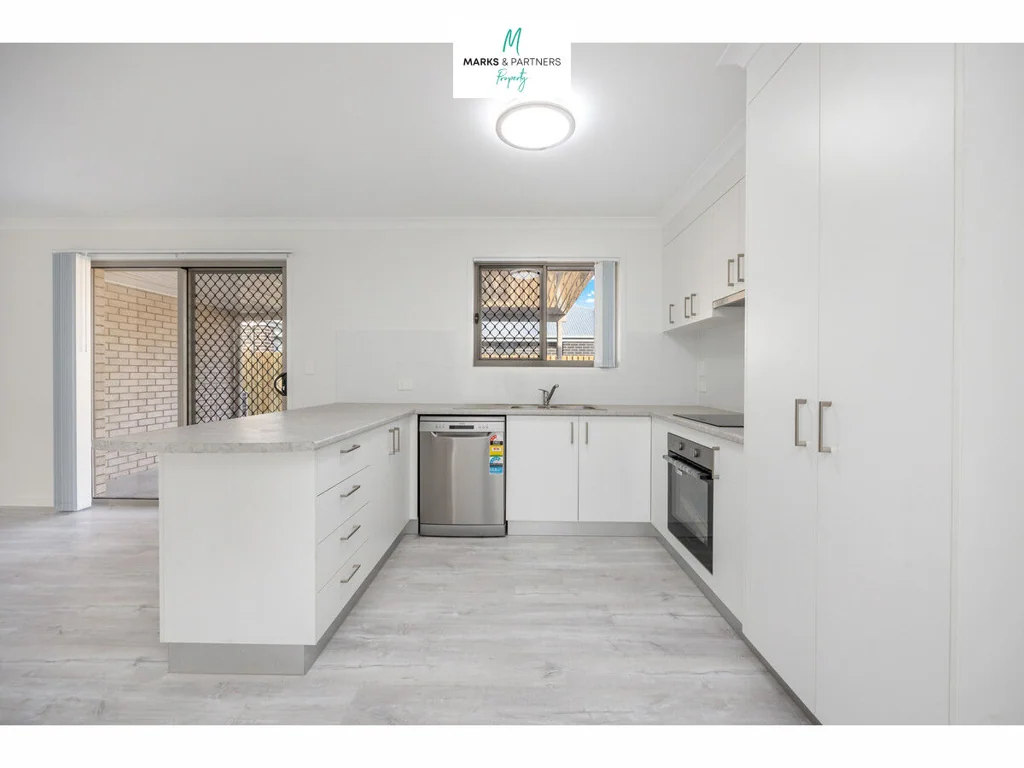30 Cherry Venture Drive, Eli Waters, QLD 4655