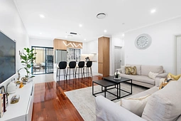 2/88 Connemarra Street, Bexley