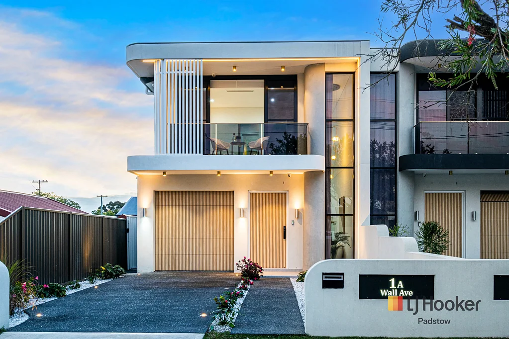 Panania 5Habitaciones Contemporary Luxury in a Prime Panania Setting
