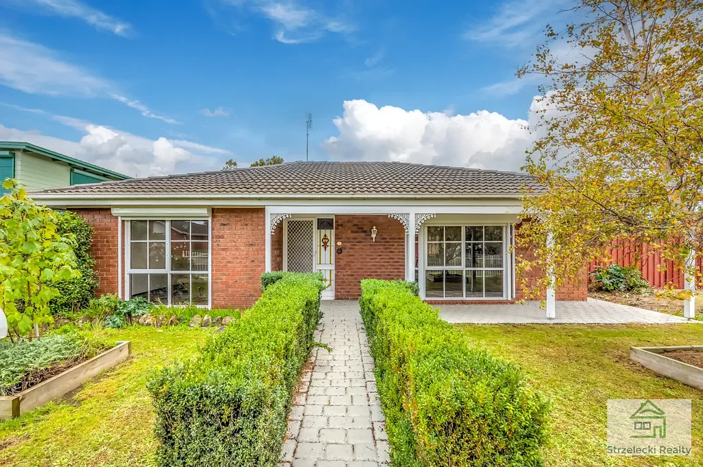 13 Hyland St, Moe, VIC 3825