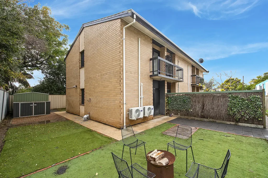 Upgraded 2-Bedroom Townhouse for Rent in Prime City-Fringe Location of Glenside