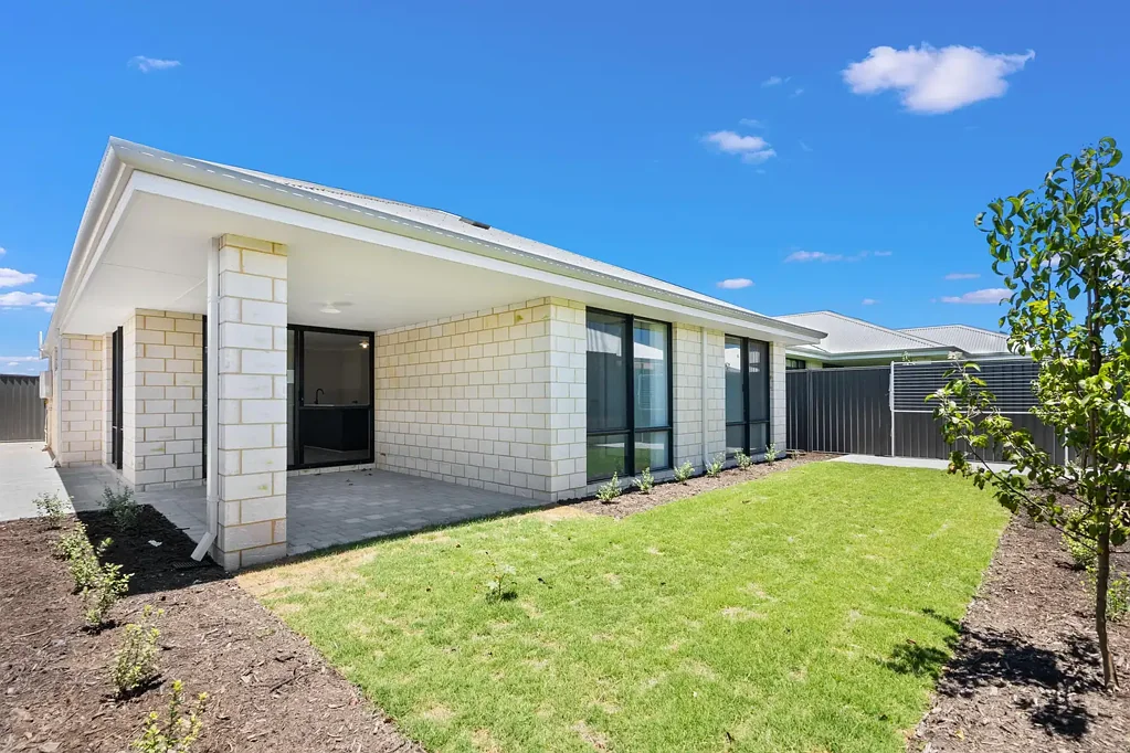 Spacious 4 bedroom coastal home
