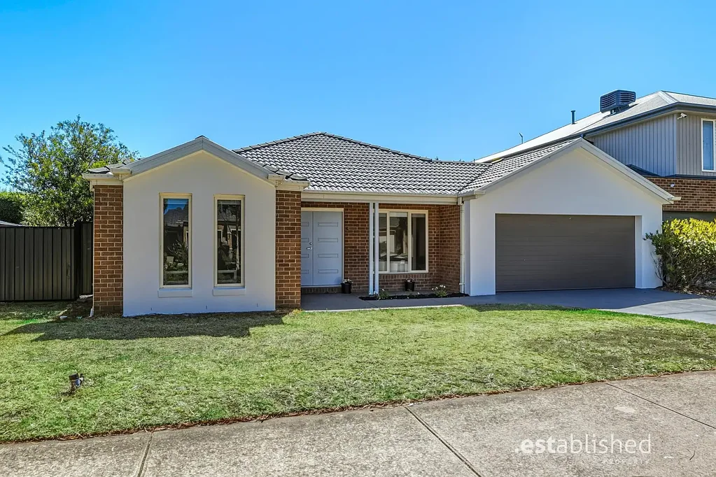 5 Sumac Close, Point Cook, VIC 3030